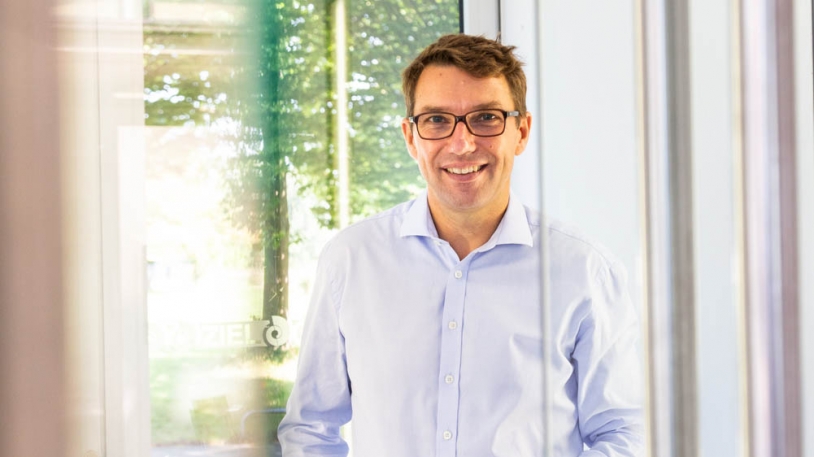 Dirk Haller ist Professor für Ernährung und Immunologie und Direktor des Zentralinstituts für Ernährungs- und Lebensmittelforschung (ZIEL) der TUM. Foto: Juli Eberle, TUM