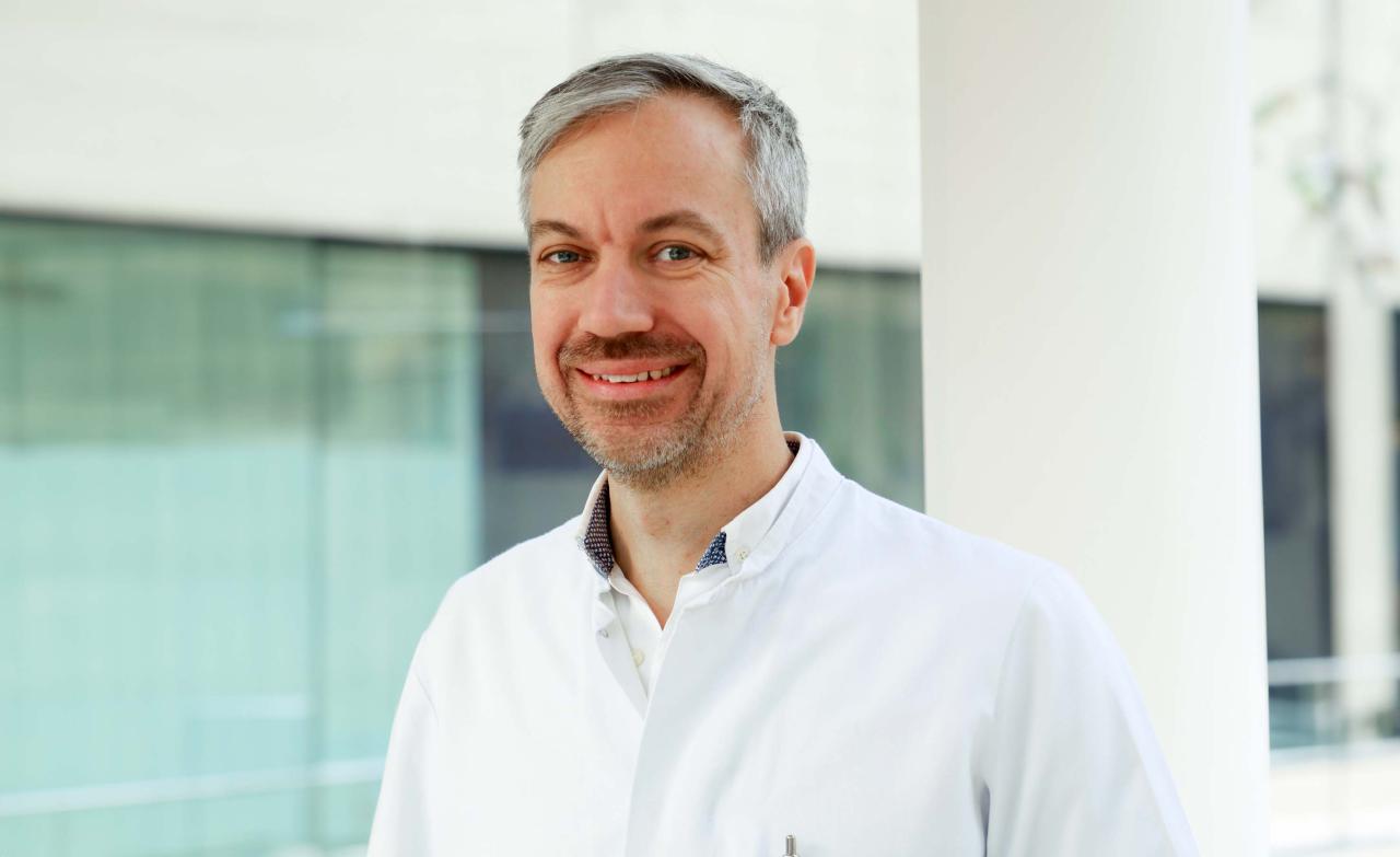 Prof. Dr. Jan Kirschke leitet seit 1. April 2025 die Abteilung für Diagnostische und Interventionelle Neuroradiologie am TUM Klinikum. Prof. Dr. Jan Kirschke leitet seit 1. April 2025 die Abteilung für Diagnostische und Interventionelle Neuroradiologie am TUM Klinikum.
